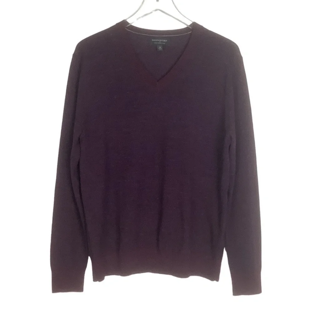 Banana Republic Men's Merino Wool V Neck‎ Sweater M